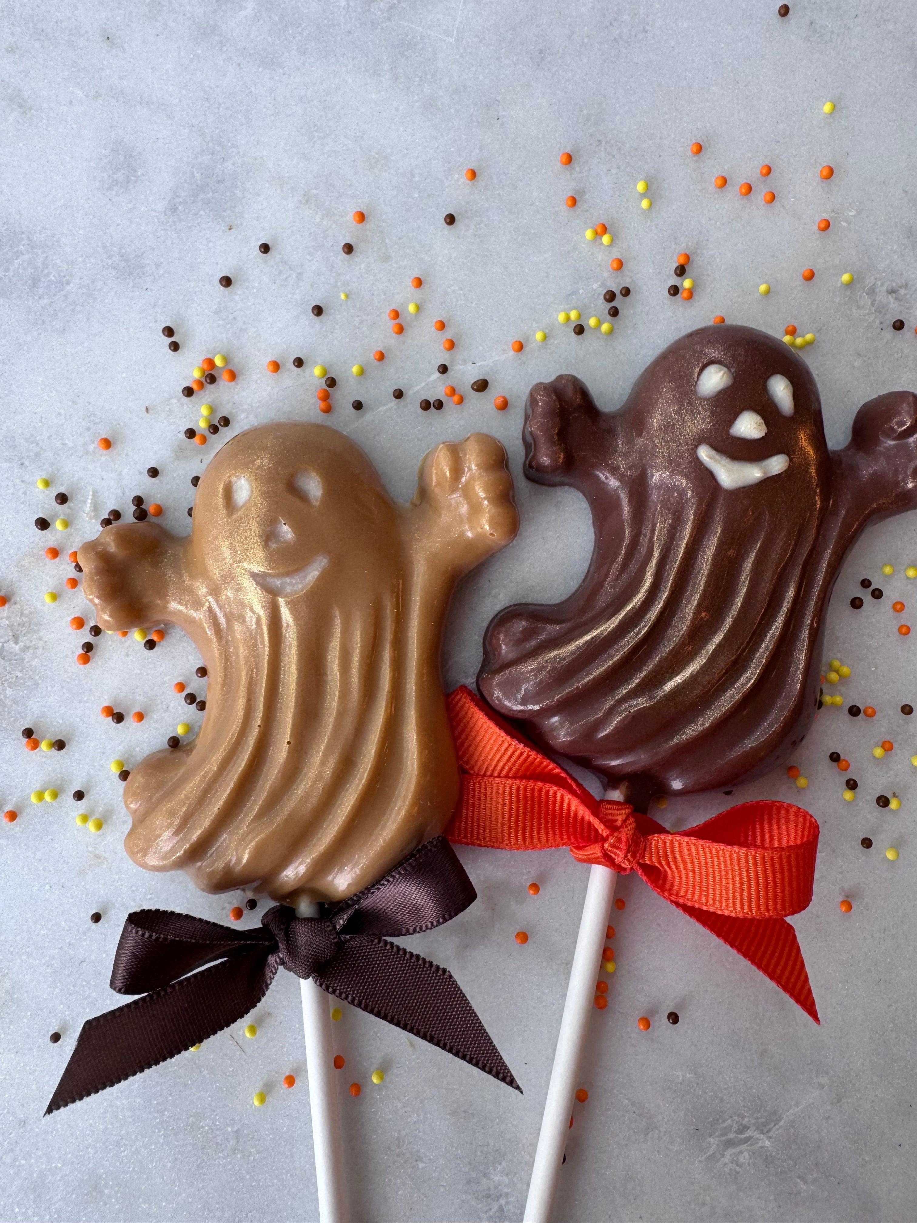 Chocolate ghost lollipop